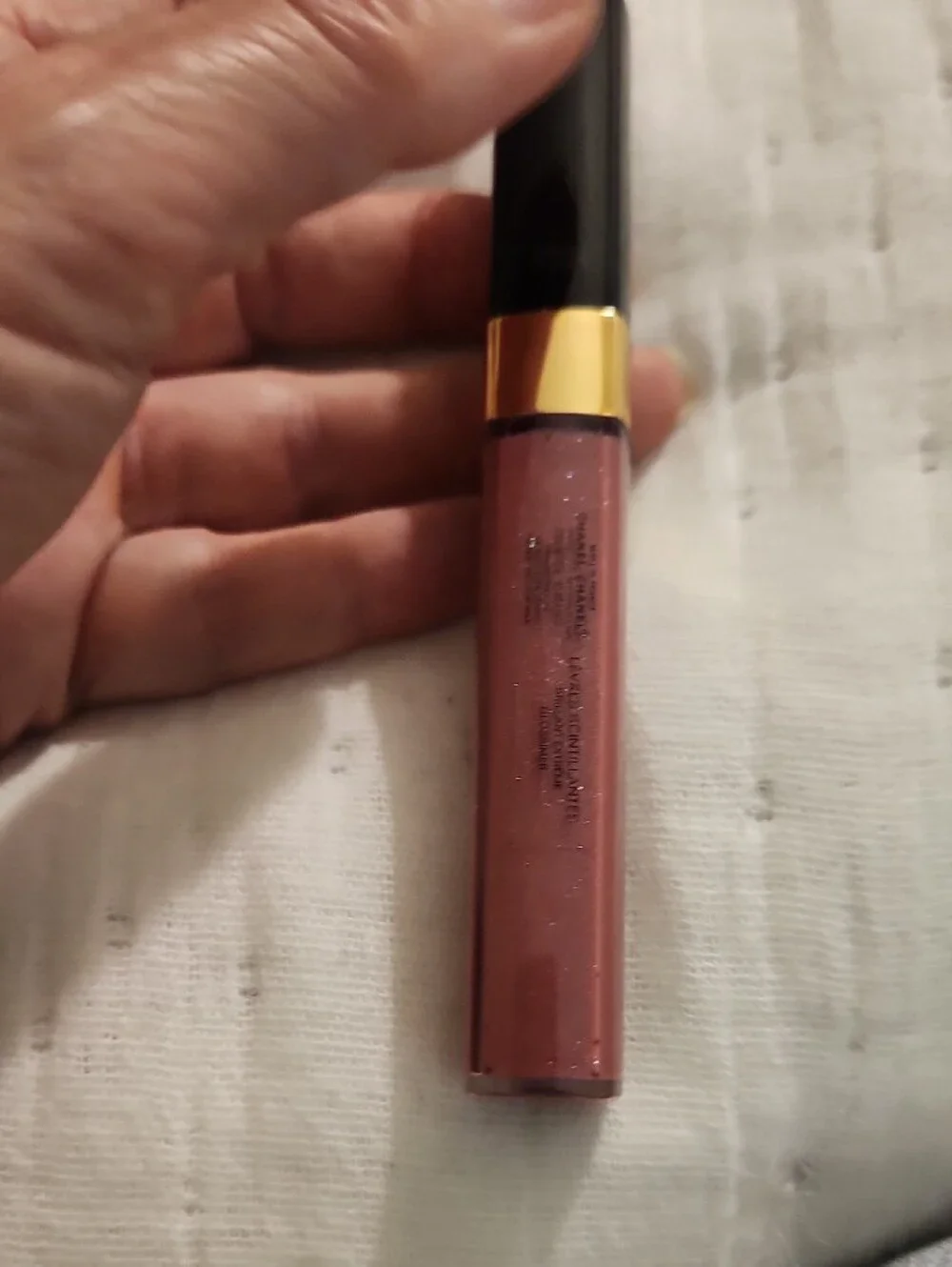 CHANEL glossy rose